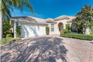 4920 Grassleaf Dr, Palm Beach Gardens, FL 33418, Sold 05/26/17