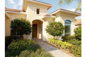 2103 NW Winterberry Tr, Jensen Beach, FL 34957, Sold 08/31/17