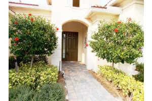 2103 NW Winterberry Tr, Jensen Beach, FL 34957, Sold 08/31/17