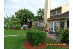 3570 Woods Walk Boulevard, Lake Worth, Florida 33467