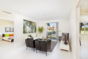 250 NE 3rd Ave, Delray Beach, FL 33444, Sold 04/14/17