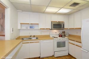 2800 N Ocean Dr, Riviera Beach, FL 33404, Sold 02/15/17