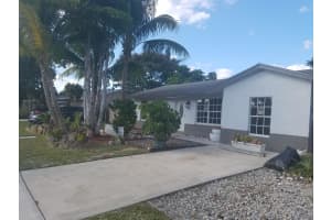 4571 Carthage Cir N, Lake Worth, FL 33463, Sold 03/13/17