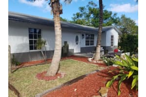 4571 Carthage Cir N, Lake Worth, FL 33463, Sold 03/13/17