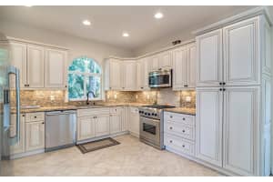 210 Bent Tree Dr, Palm Beach Gardens, FL 33418, Sold 05/02/17