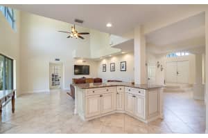 210 Bent Tree Dr, Palm Beach Gardens, FL 33418, Sold 05/02/17