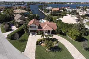 101 Island Dr, Ocean Ridge, FL 33435, Sold 03/31/17