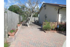 6501 Ramblewood Cir, Greenacres, FL 33467, Sold 05/26/17