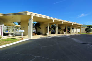 301 Circle Dr S, Boynton Beach, FL 33435, Sold 03/10/17