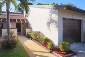 6136 Elsinore Cir, Greenacres, FL 33463, Sold 03/16/17