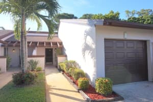6136 Elsinore Cir, Greenacres, FL 33463, Sold 03/16/17