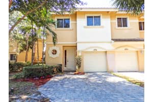 4383 Coventry Pointe Way, Lake Worth, FL 33461, Sold 02/28/17