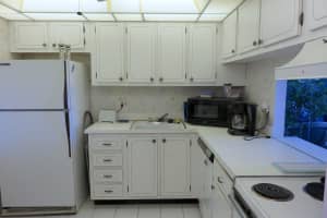 480 Executive Center Dr, West Palm Beach, FL 33401, Sold 03/06/17