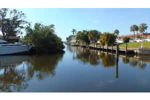 2475 SW Hideaway Ln, Stuart, FL 34994, Sold 08/17/17