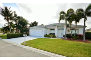1422 Fairway Cir, Greenacres, FL 33413, Sold 03/16/17