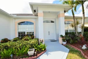 1422 Fairway Cir, Greenacres, FL 33413, Sold 03/16/17