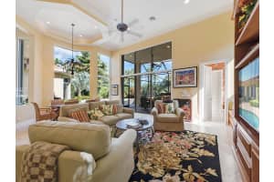 116 St Martin Dr, Palm Beach Gardens, FL 33418, Sold 08/01/17