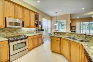 Monterey Ln, Delray Beach, FL 33484, Sold 07/31/17