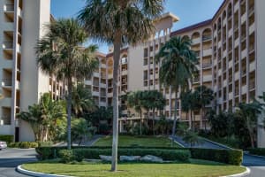 3475 S Ocean Blvd, South Palm Beach, FL 33480, Sold 04/26/17