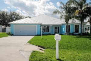 386 NE Vanda Terrado, Jensen Beach, FL 34957, Sold 05/04/17
