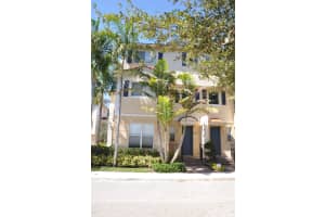 2899 S Greenleaf Cir, Boynton Beach, FL 33426, Sold 05/04/17