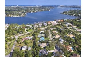 5877 River Isle Rd, Jupiter, FL 33458, Sold 03/28/17