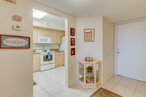 6240 E Mirror Lake Dr, Sebastian, FL 32958, Sold 06/22/17