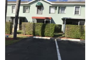 321 Waterside Dr, Hypoluxo, FL 33462, Sold 05/15/17