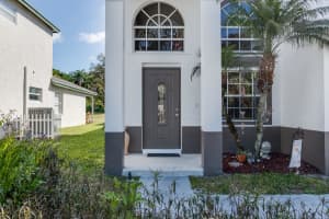 6392 Lansdowne Cir, Boynton Beach, FL 33472, Sold 04/14/17