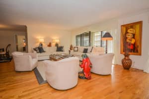 3200 S Ocean Blvd APT D303, Palm Beach, FL 33480, Sold 07/28/17