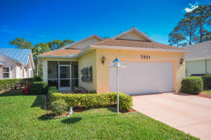 7921 SE Sugar Pines Way, Hobe Sound, FL 33455, Sold 03/29/17