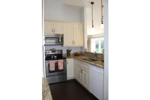 9815 Goldenrod Dr, Boynton Beach, FL 33437, Sold 04/27/17