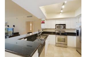 403 S Sapodilla Ave, West Palm Beach, FL 33401, Sold 06/30/17