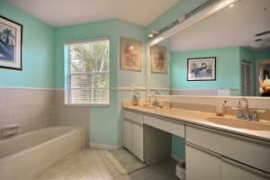 MLS# R10308555, Vero Beach, Florida 32963