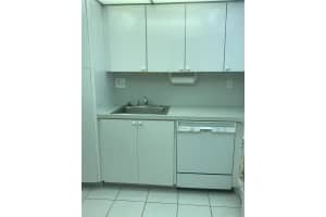 3520 S Ocean Blvd APT A402, South Palm Beach, FL 33480, Sold 09/25/17