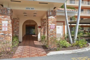 7370 S Oriole Blvd, Delray Beach, FL 33446, Sold 05/15/17