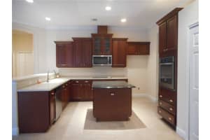 545 45th Ct SW, Vero Beach, FL 32968, Sold 09/01/17