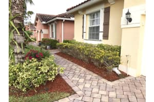6390 Oxford Cir, Vero Beach, FL 32966, Sold 04/19/17