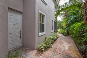 176 Las Brisas Cir, Hypoluxo, FL 33462, Sold 08/31/17