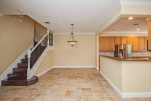 176 Las Brisas Cir, Hypoluxo, FL 33462, Sold 08/31/17