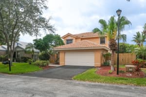 4122 NW 2nd St, Delray Beach, FL 33445, Sold 03/24/17