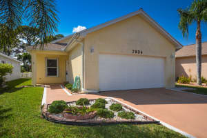 7934 SE Sugar Pines Way, Hobe Sound, FL 33455, Sold 07/12/17