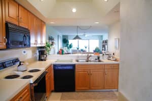 1045 Ocean Dr, Juno Beach, FL 33408, Sold 05/04/17