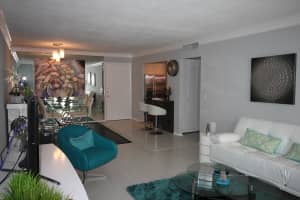 125 S Ocean Ave, Palm Beach Shores, FL 33404, Sold 05/02/17