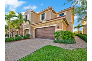 10331 Wellington Parc Dr, Wellington, FL 33449, Sold 04/07/17