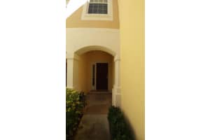 1033 Pinewood Lake Ct, Greenacres, FL 33415, Sold 05/17/17