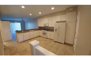1033 Pinewood Lake Ct, Greenacres, FL 33415, Sold 05/17/17