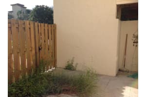 631 Executive Center Dr K101, West Palm Beach, FL 33401, Sold 05/23/17