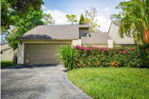 381 Wood Dale Dr, Wellington, FL 33414, Sold 04/13/17
