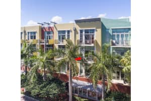 180 NE 4th Ave, Delray Beach, FL 33483, Sold 04/14/17